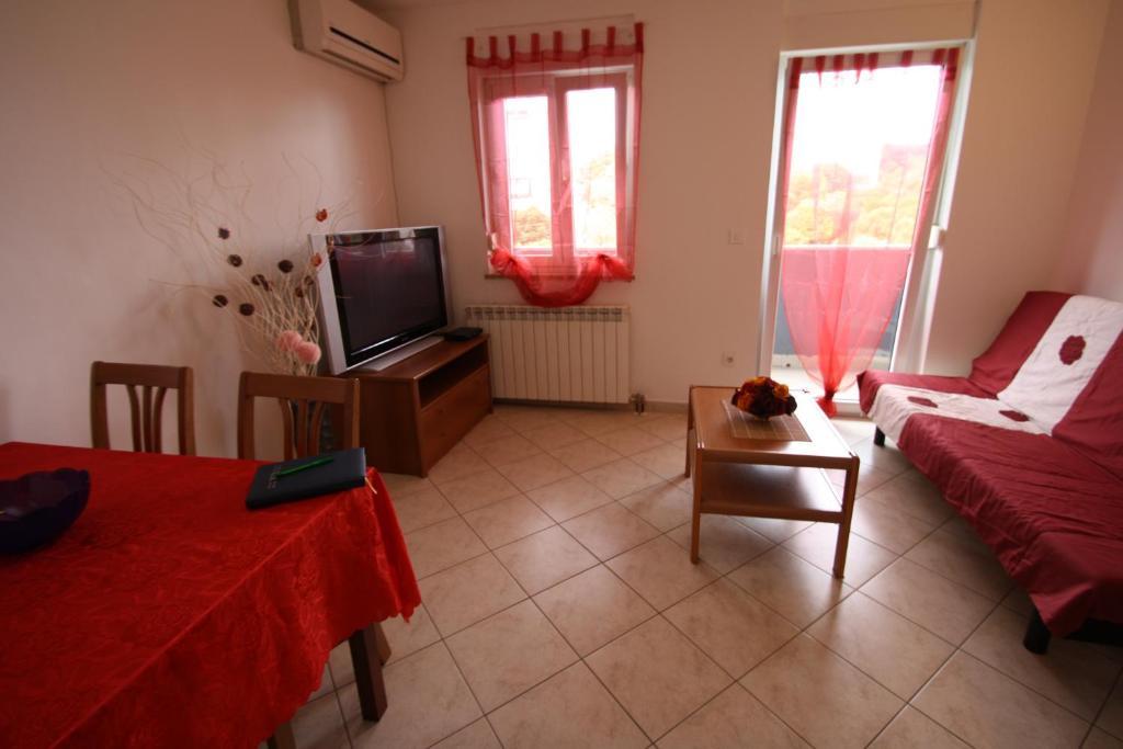 Apartments Tena With Private Parking プーラ 部屋 写真